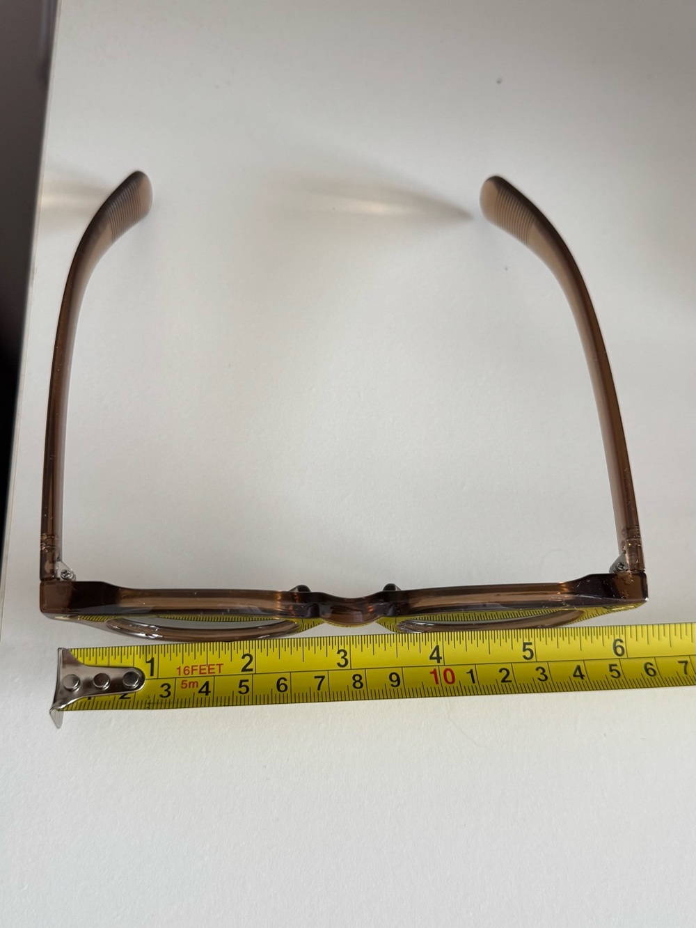 Classic Round Sunglasses in Brown, Gray, and Blue - Unbranded - Picture 5 of 9
